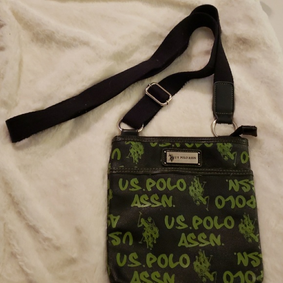 U.S. Polo Assn. Handbags - U.S. Polo ASSN.Cross body purse